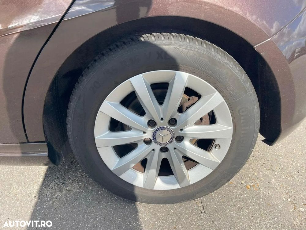 Mercedes-Benz A 160 d - 9