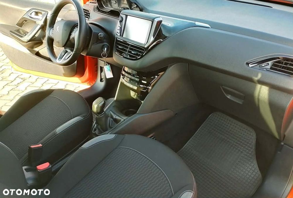 Peugeot 208 1.2 PureTech Active - 10
