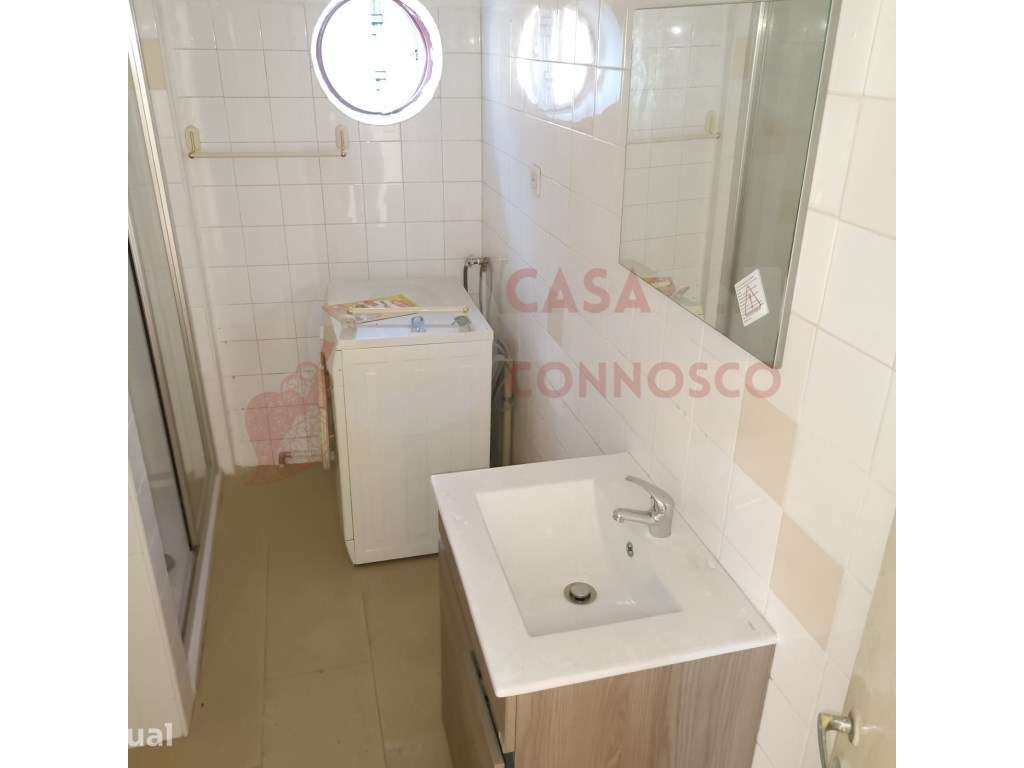 T2 no centro de Assafarge com terraço e vistas de campo - Grande imagem: 4/5