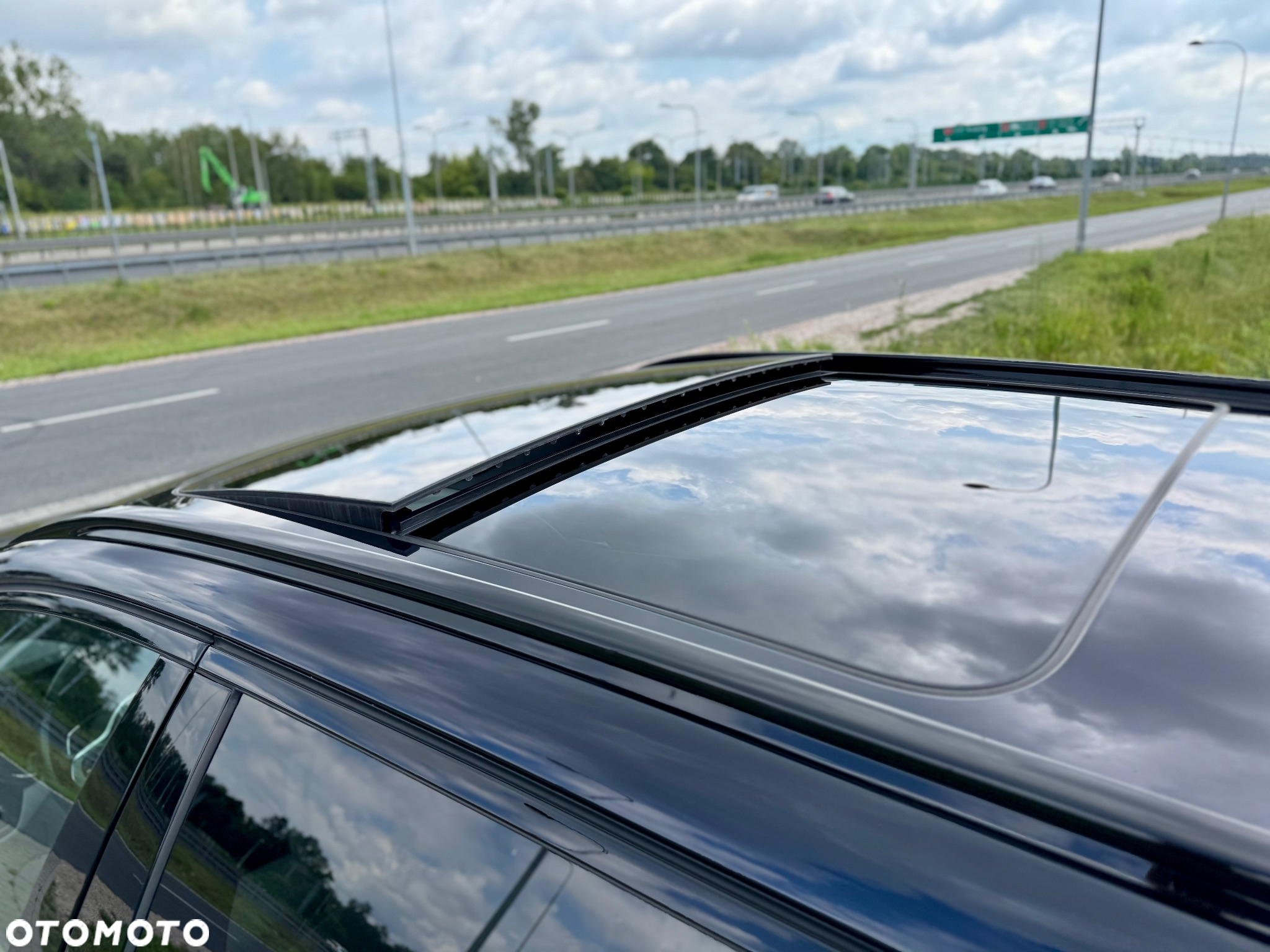 BMW Seria 5 520d xDrive Touring M Sport Edition - 27