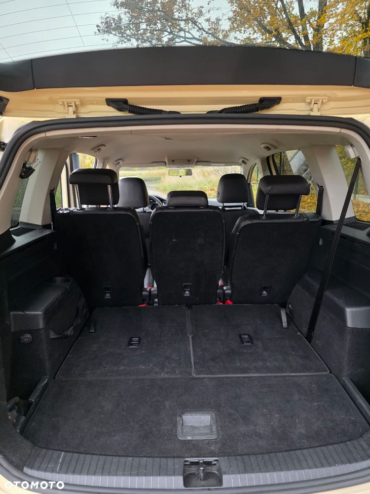 Volkswagen Touran 2.0 TDI DPF DSG Cup - 9