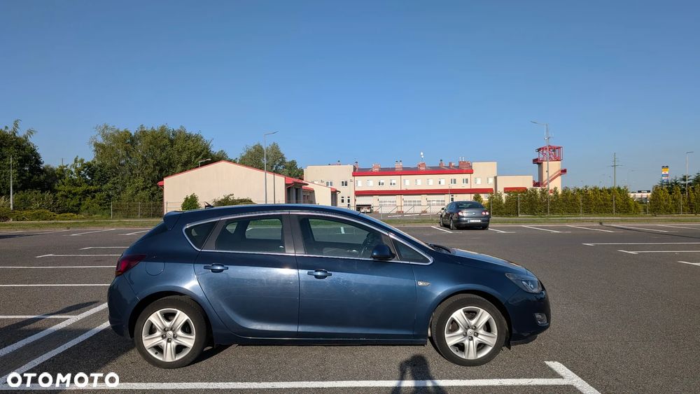 Opel Astra 1.4 T Cosmo - 5