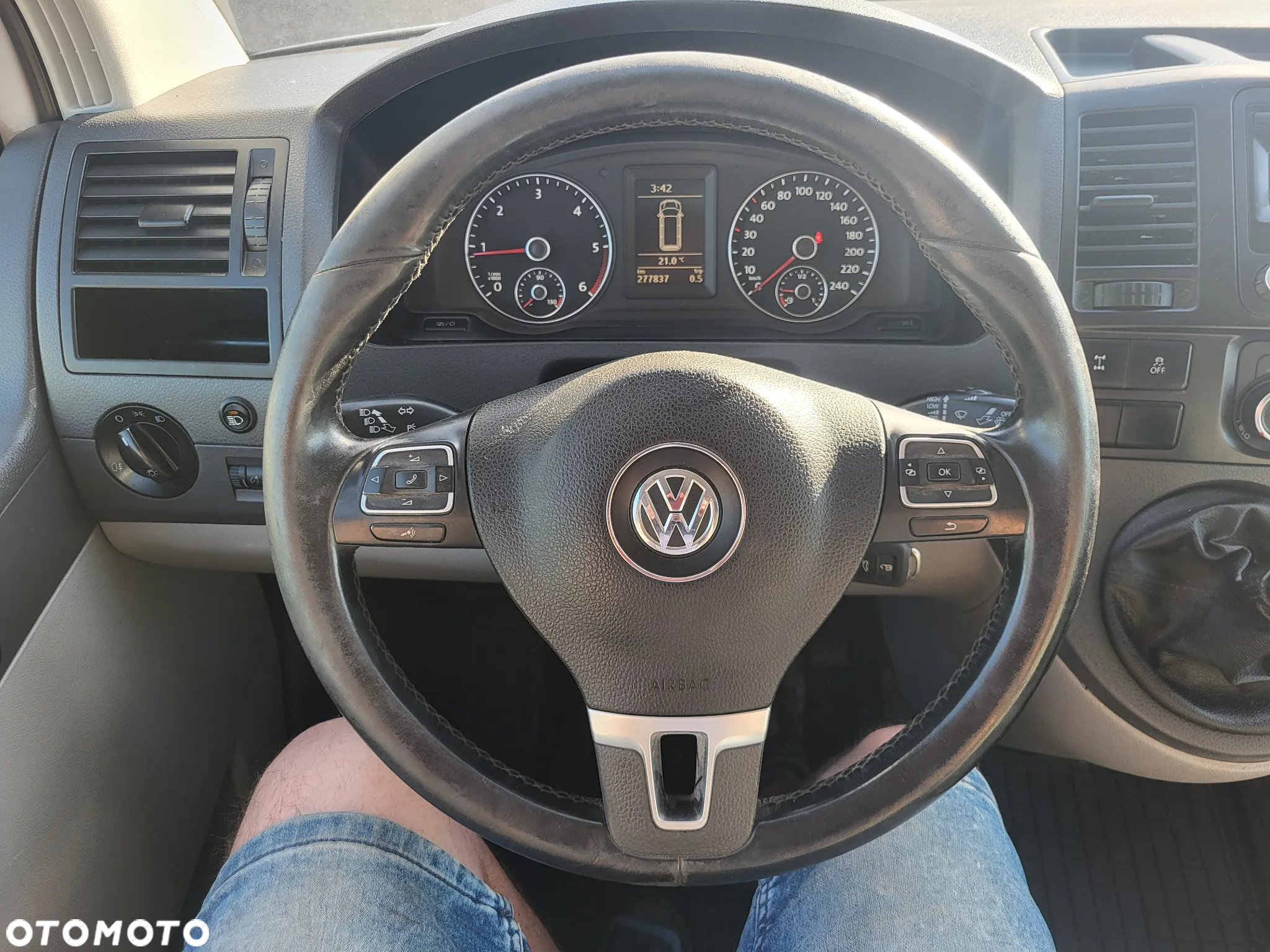 Volkswagen Transporter - 26