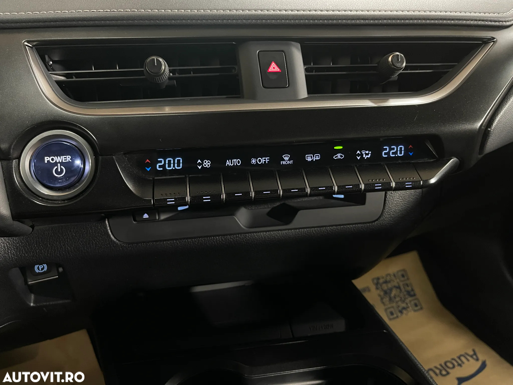 Lexus UX 250h 2.0L HEV 20H- (178 HP) 4X2 CVT Business - 19