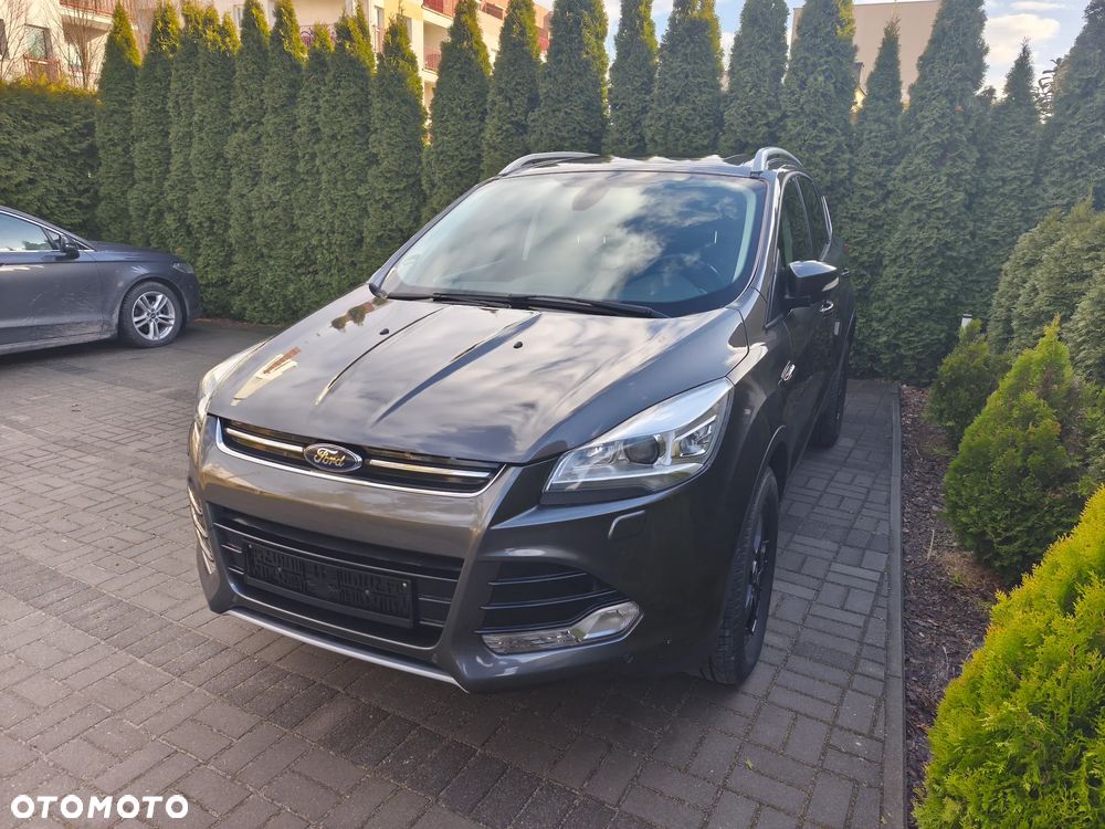 Ford Kuga 2.0 TDCi 2x4 Titanium - 3