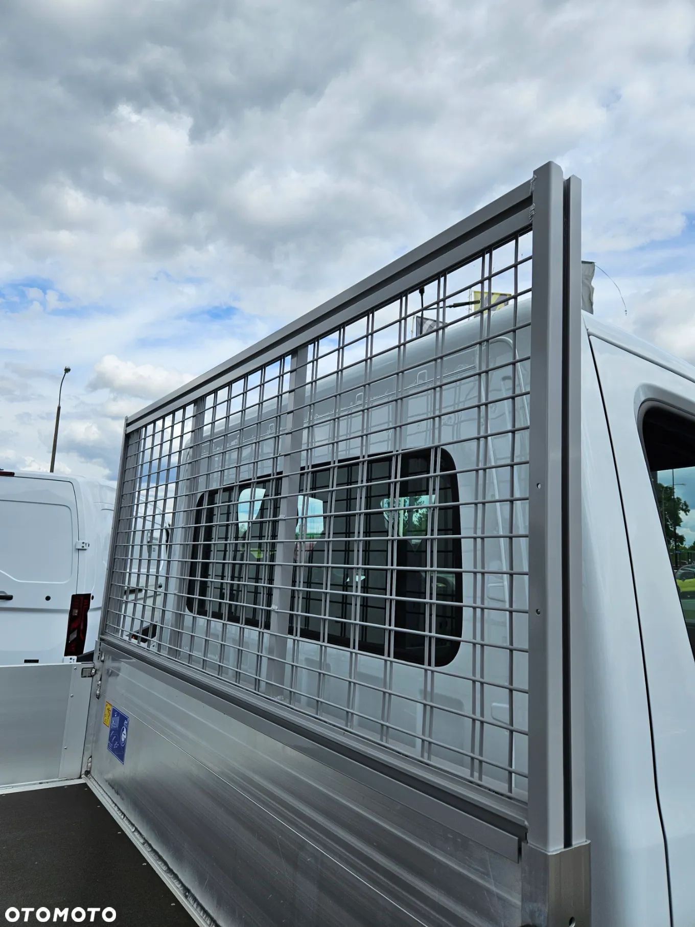 Renault nowy Master skrzynia otwarta 3.25x2.00 - 9