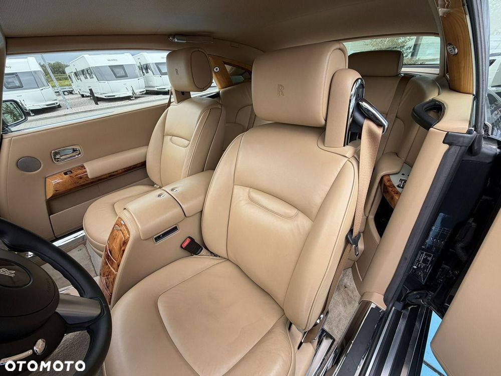 Rolls-Royce Phantom - 25