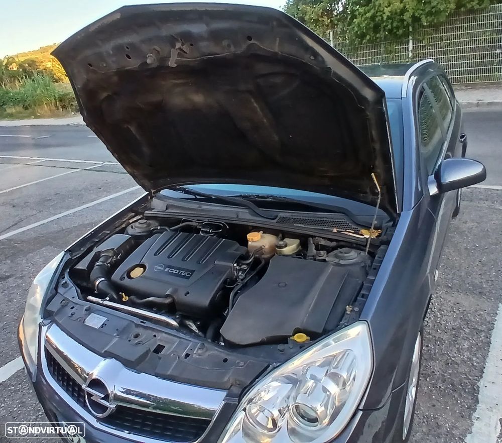 Opel Vectra Caravan 1.9 CDTi Executive - 4