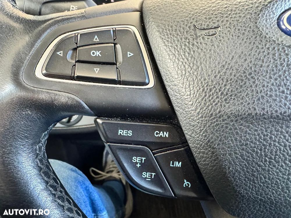 Ford Kuga 2.0 TDCi 2WD Trend - 37