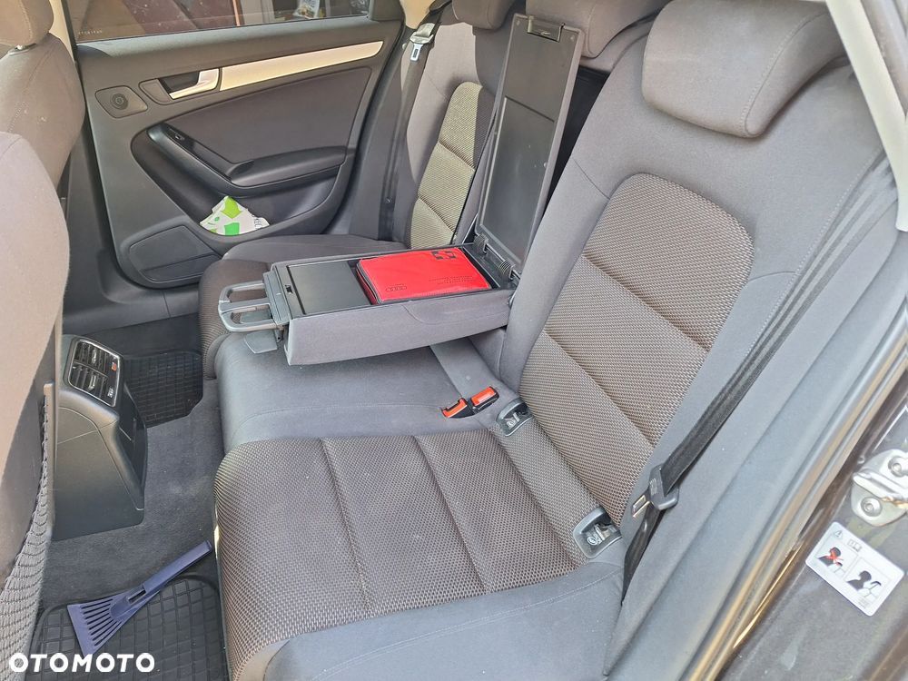 Audi A4 Allroad - 10