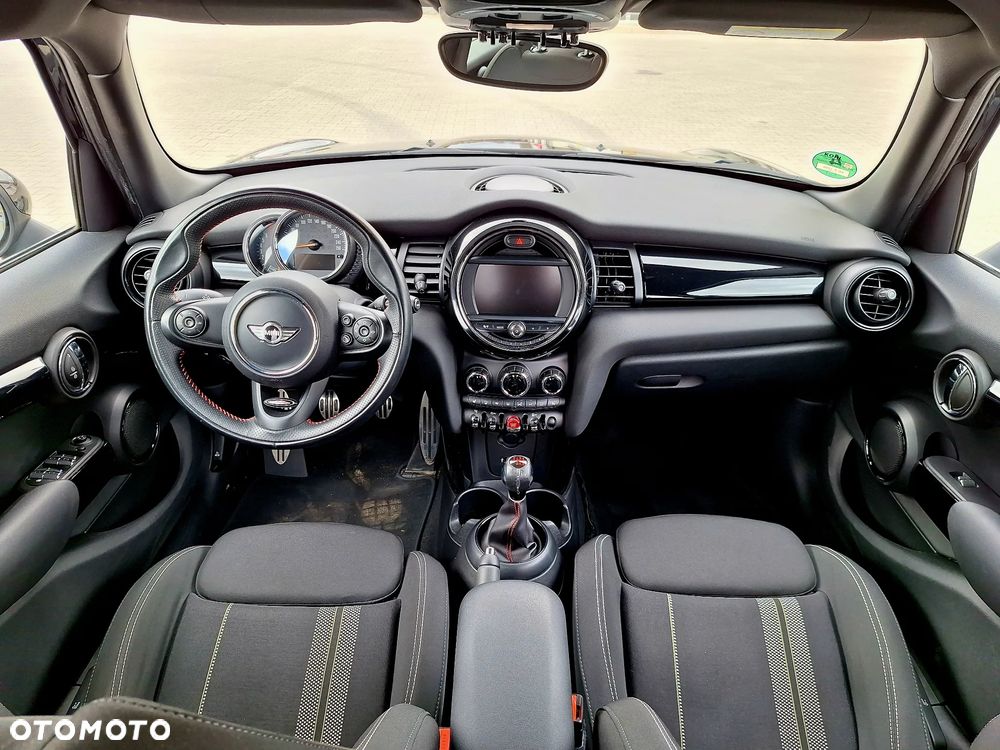 MINI Cooper 60 Years Chili - 24