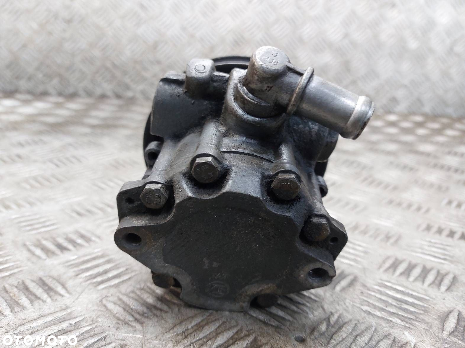 POMPA WSPOMAGANIA VOLKSWAGEN PASSAT B5 1.9 TDI - 4