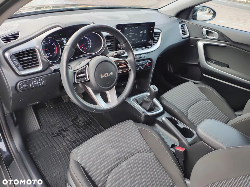 Kia XCeed 1.5 T-GDI M - 10