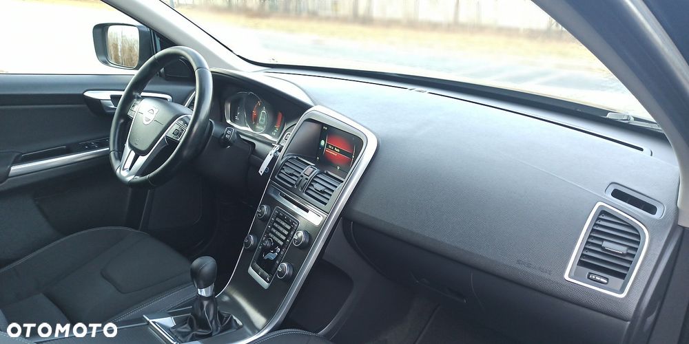 Volvo XC 60 D3 Edition Pro - 25