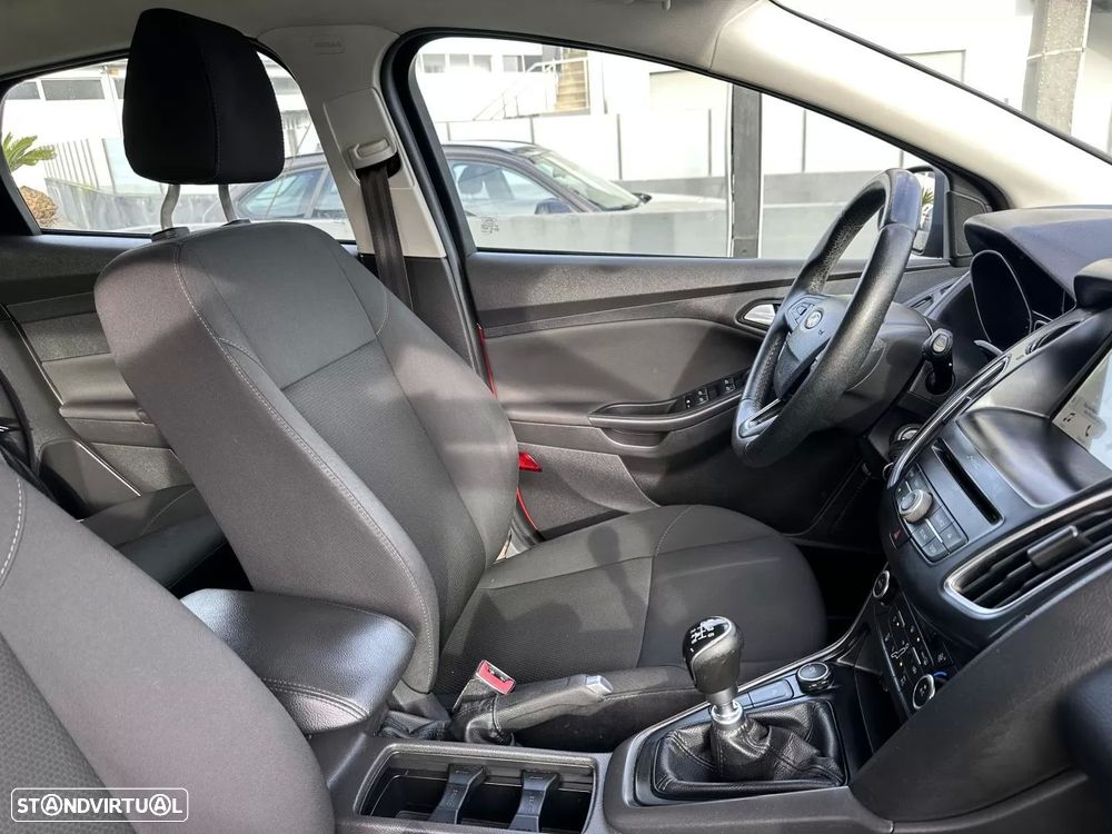 Ford Focus 1.5 TDCi Titanium ECOnetic - 45