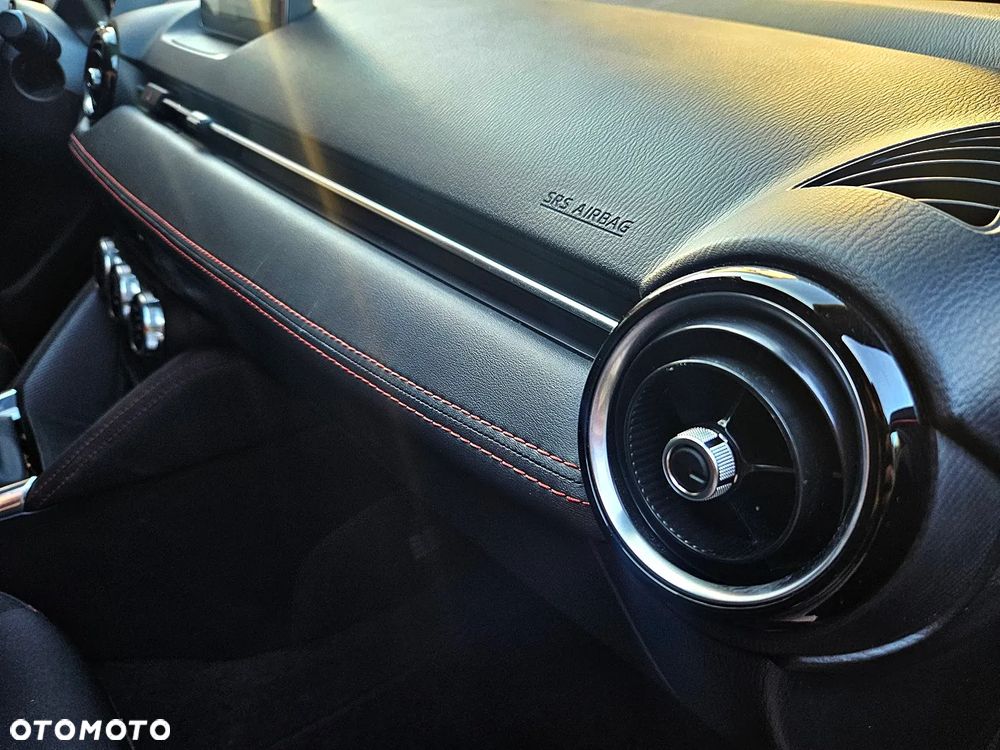 Mazda 2 SKYACTIV-D 105 Exclusive-Line - 24