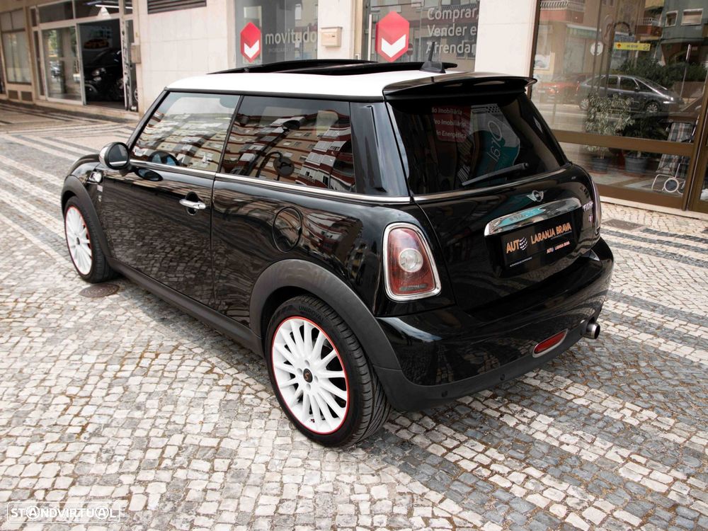 MINI 3 Portas Cooper D - 28