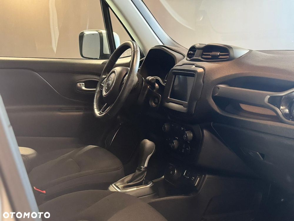 Jeep Renegade - 12