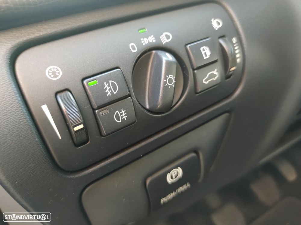 Volvo XC 60 2.4 D Drive Momentum - 26