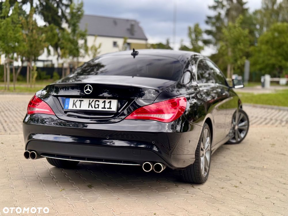 Mercedes-Benz CLA 200 AMG Line - 22