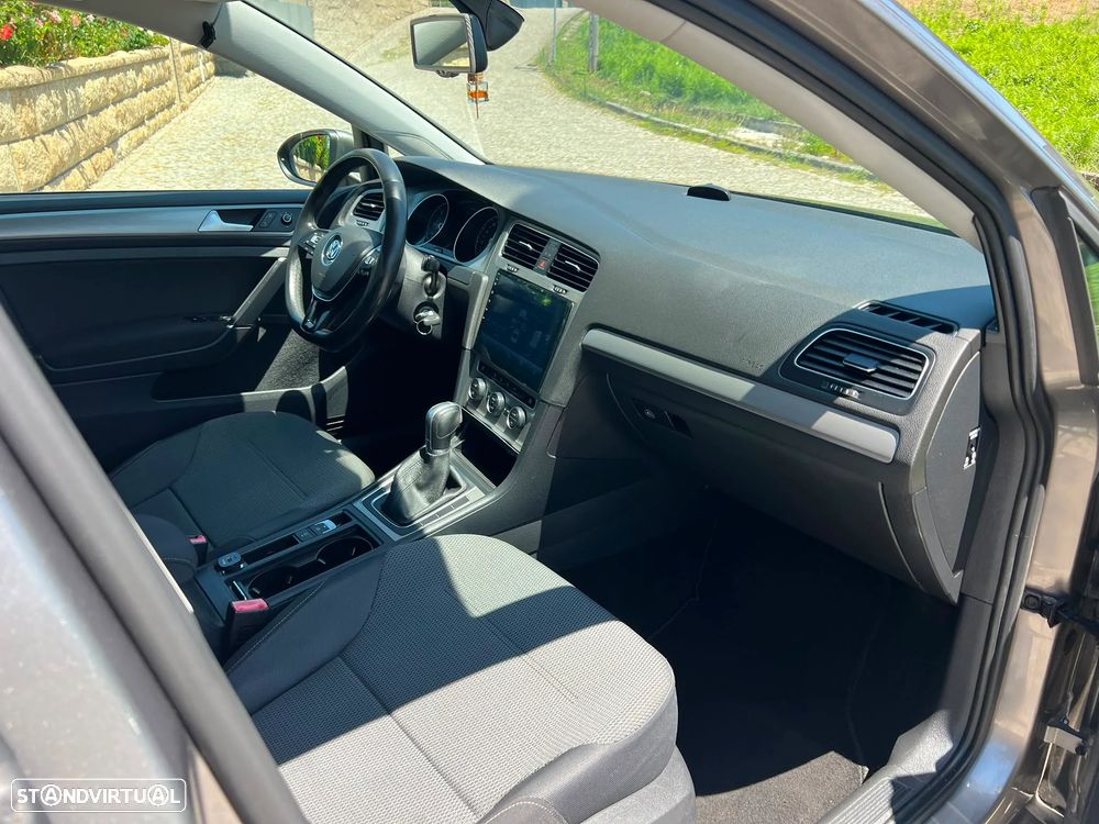 VW Golf 1.6 TDi Confortline DSG - 10