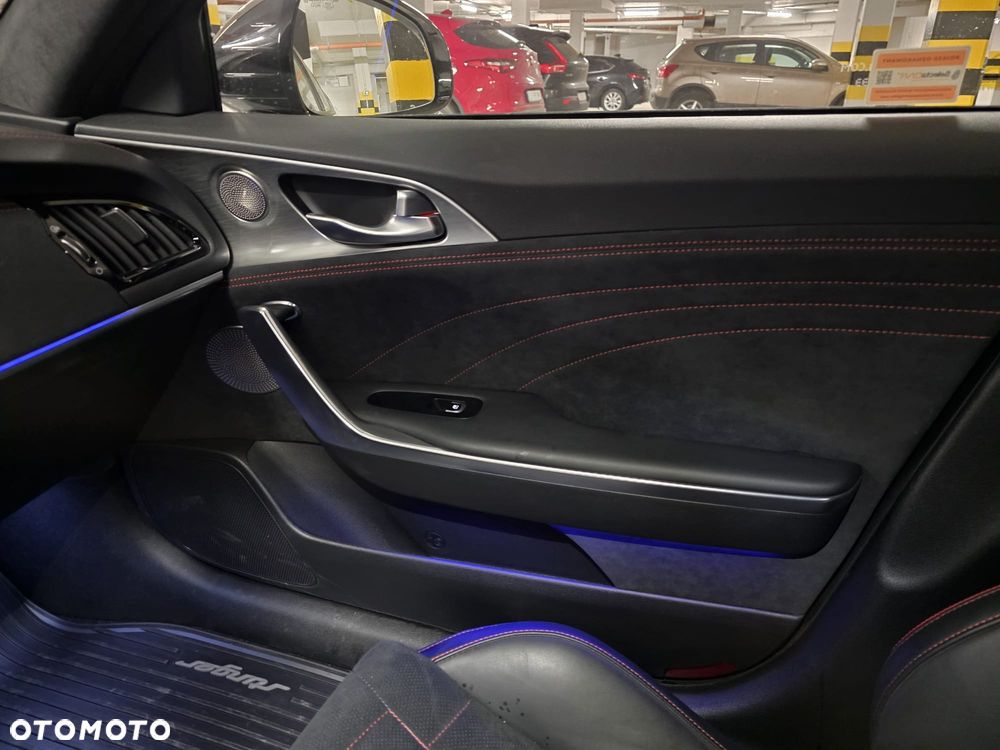Kia Stinger 3.3 T-GDI V6 GT Prestige Line AWD - 12
