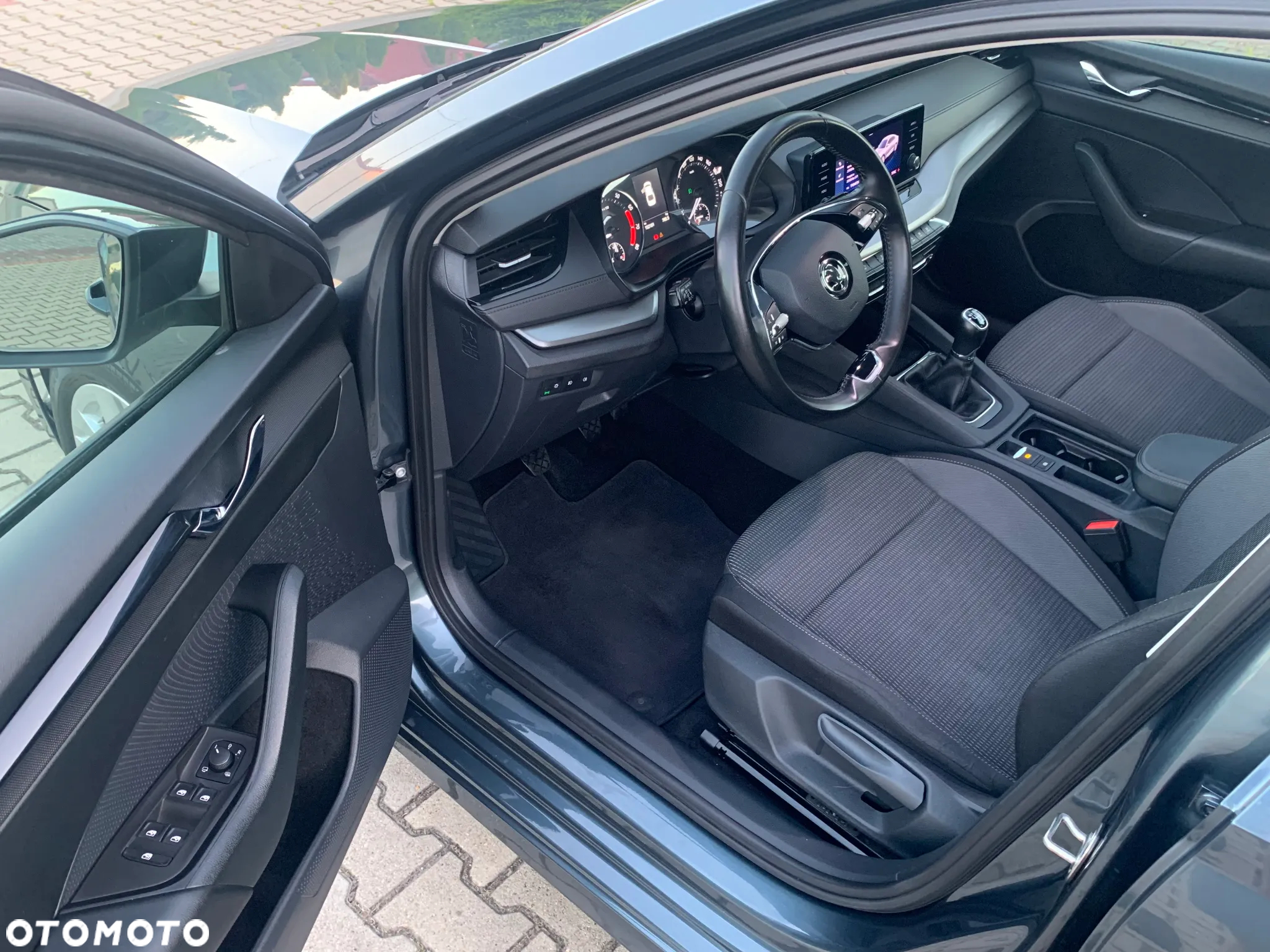 Skoda Octavia 1.5 TSI ACT Ambition - 10