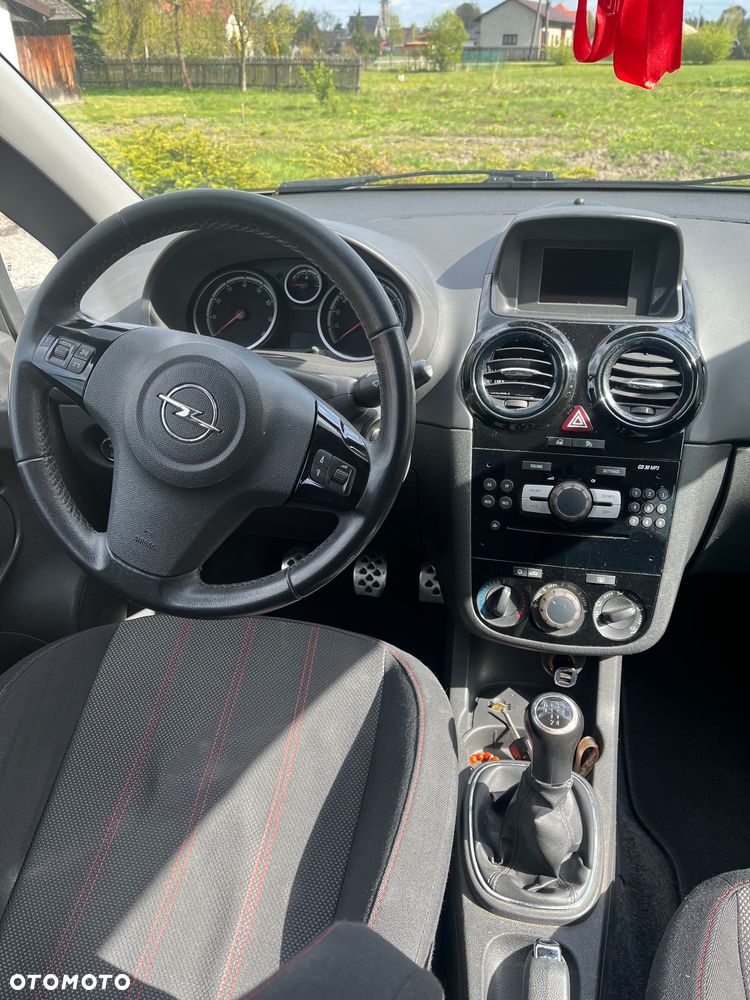 Opel Corsa 1.4 16V Enjoy - 11
