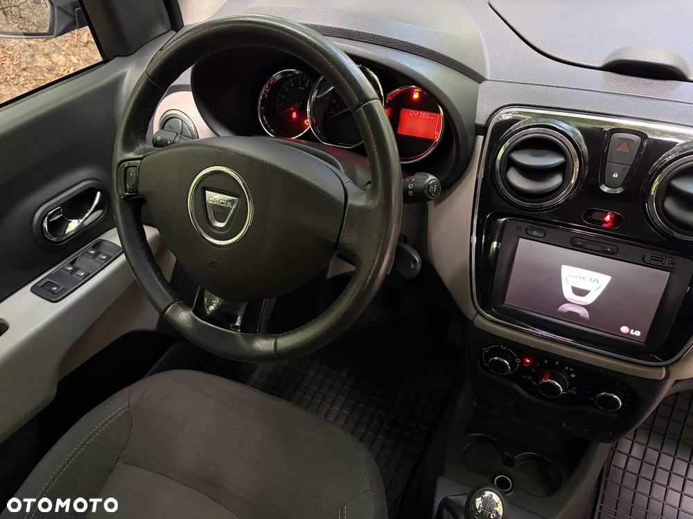 Dacia Lodgy TCe 115 Prestige - 13