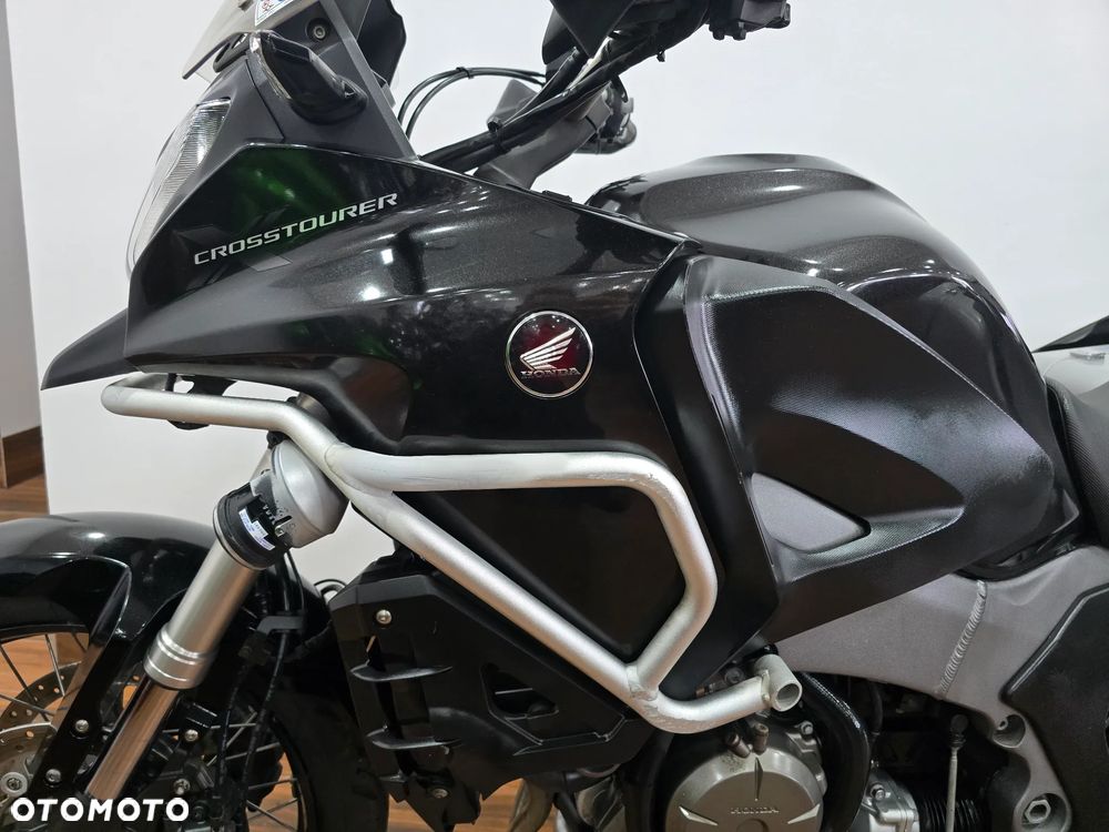 Honda VFR - 16