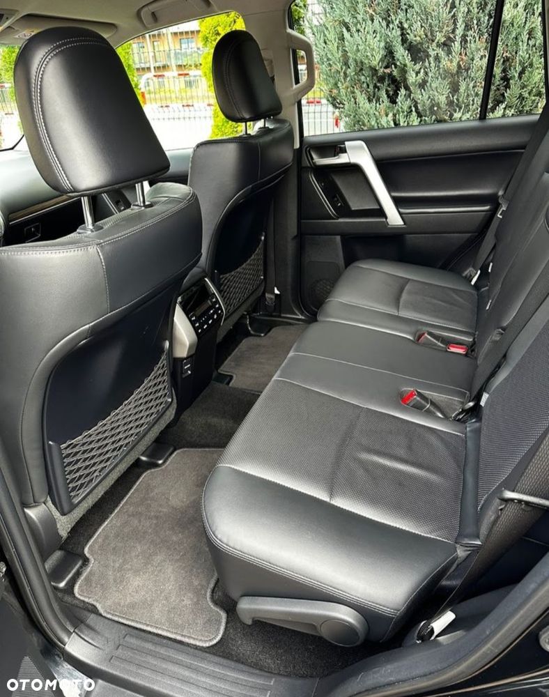 Toyota Land Cruiser LC 2.8 D-4D Invincible - 9