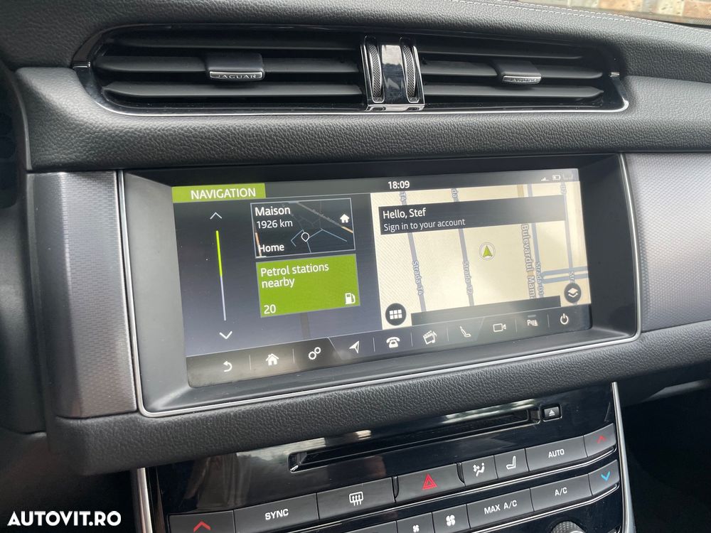 Jaguar XF 20d Aut. R-Sport - 27