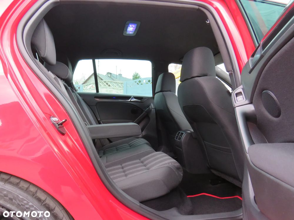 Volkswagen Golf - 29