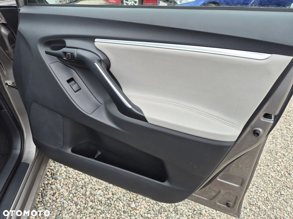 Toyota Verso 1.6 D-4D 5-Sitzer Start/Stop Executive - 22