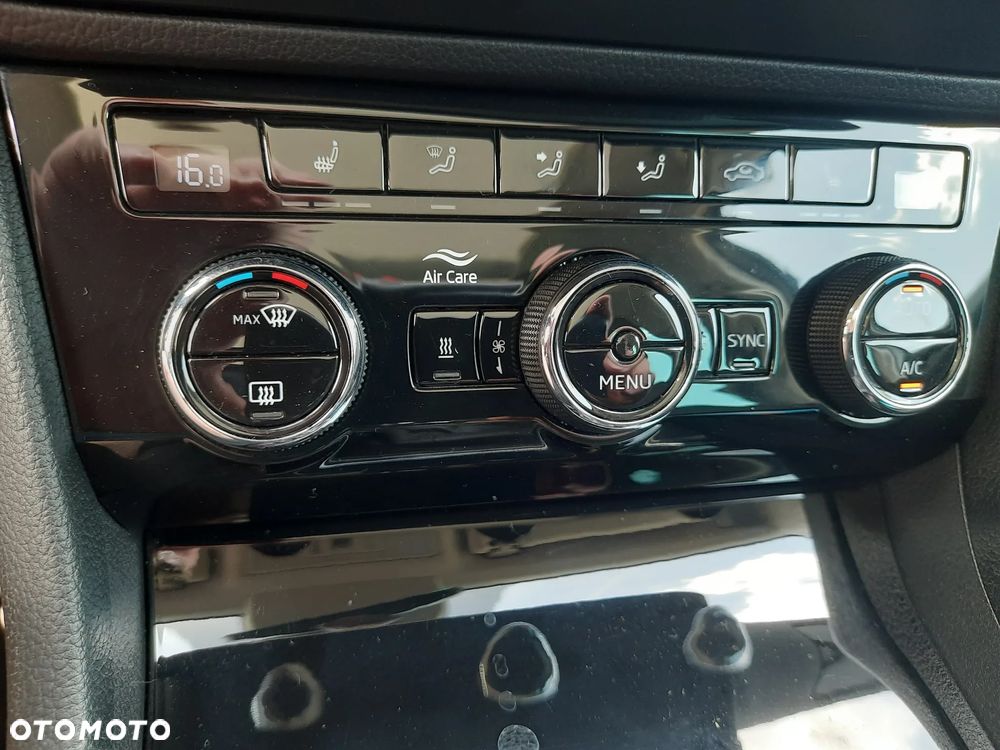 Skoda Superb 2.0 TSI 4x4 Ambition DSG - 8