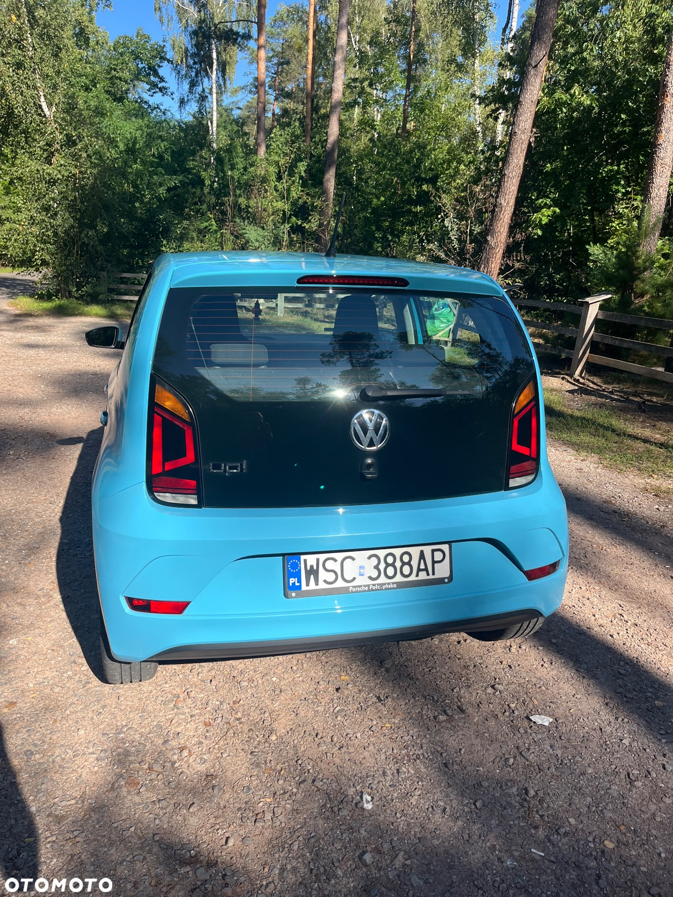 Volkswagen up! - 3