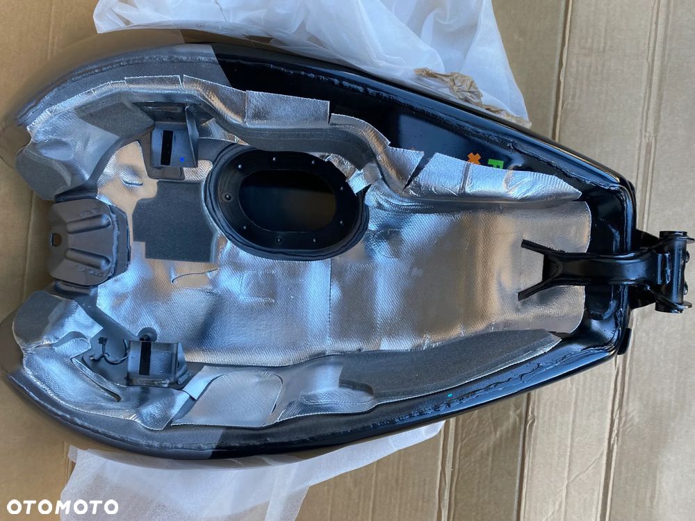 TRIUMPH ROCKET 3 GT TRIPLE BLACK LIMIT ZBIORNIK BAK PALIWA FUEL TANK - 21