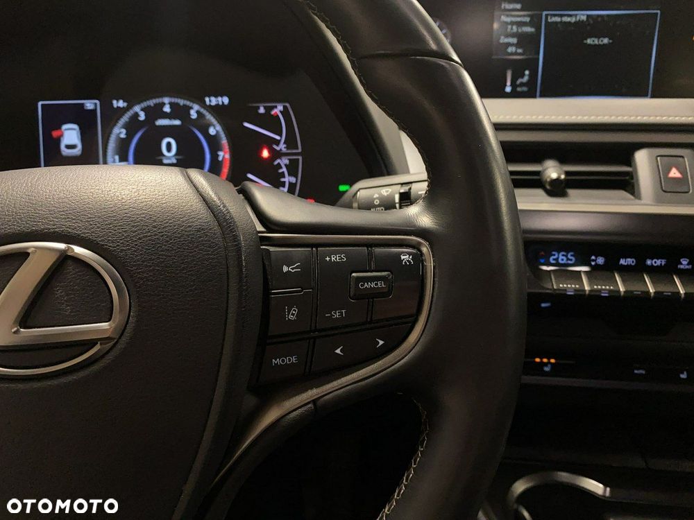 Lexus UX - 23