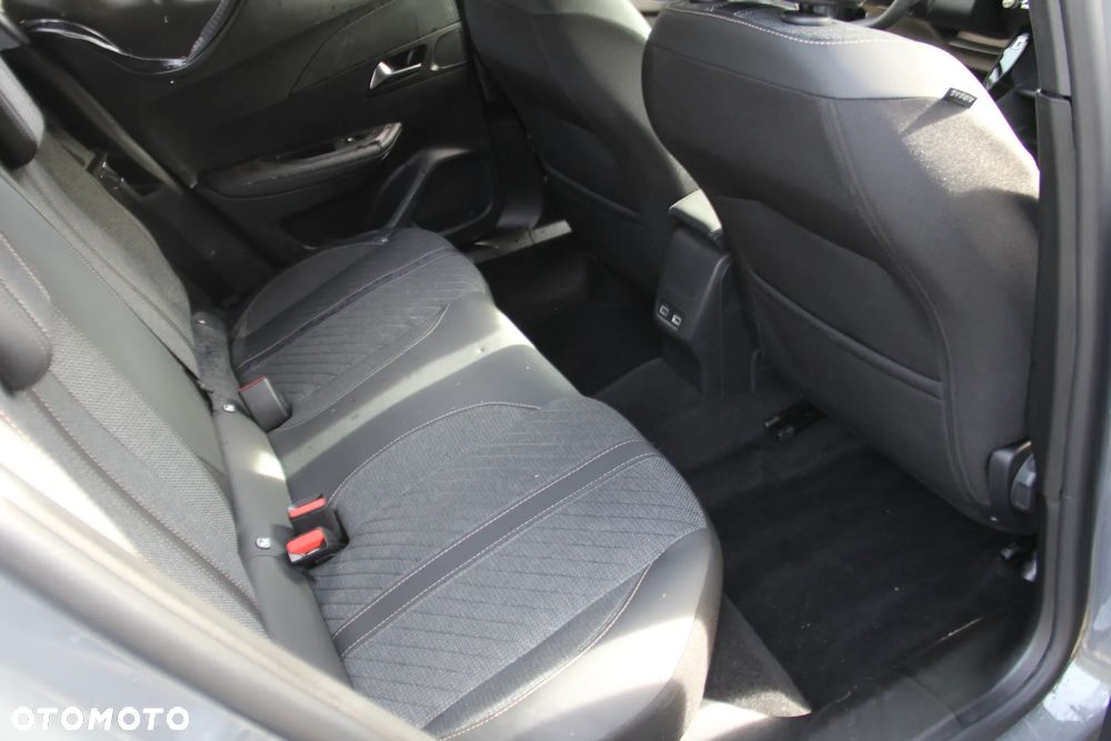Peugeot 2008 Hybrid 145 e-DSC Allure - 8