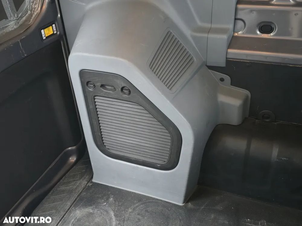Ford Transit - 23