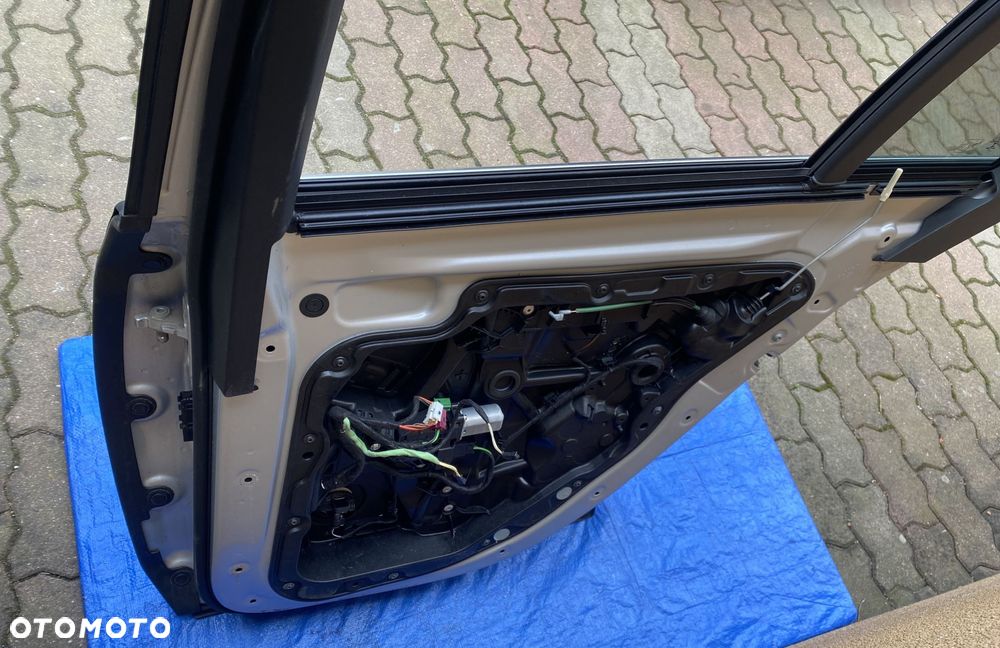 MERCEDES E W213 KOMBI 775 DRZWI PRAWY TYŁ PRAWE TYLNE KOMPLETNE ORYGINAŁ - 5