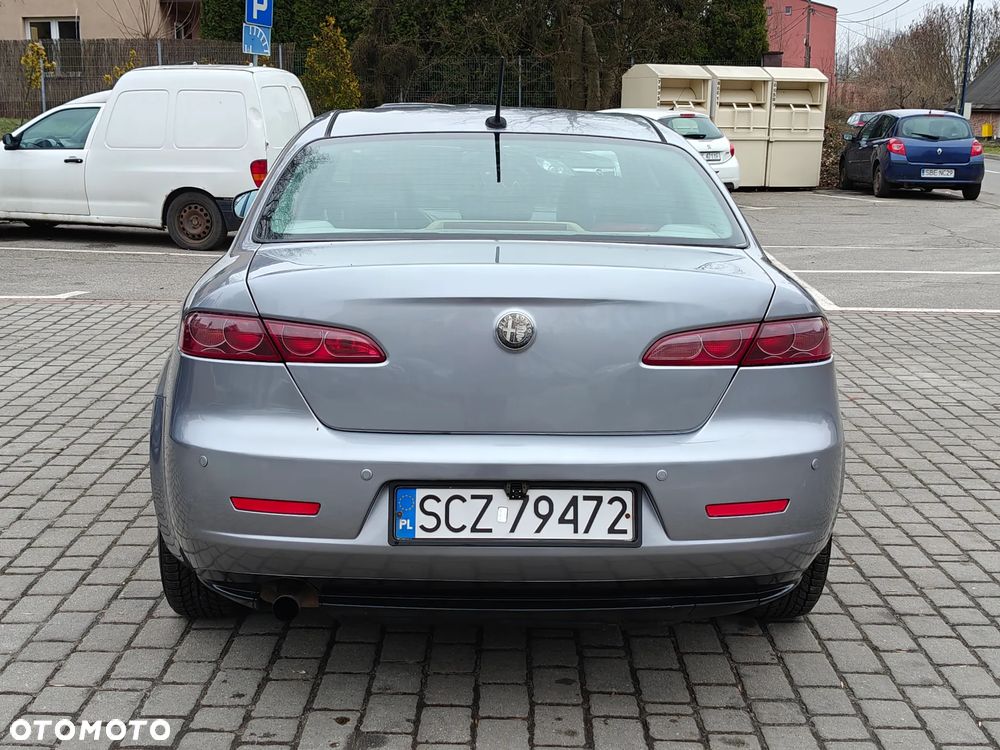 Alfa Romeo 159 1.9 JTDM 8V DPF - 11