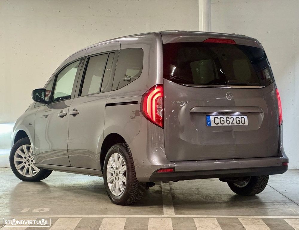 Mercedes-Benz T 180 d - 51