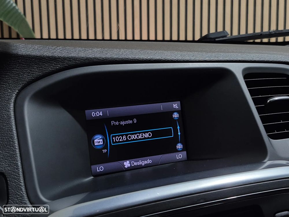 Volvo V60 1.6 D2 Momentum Eco Powershift - 15