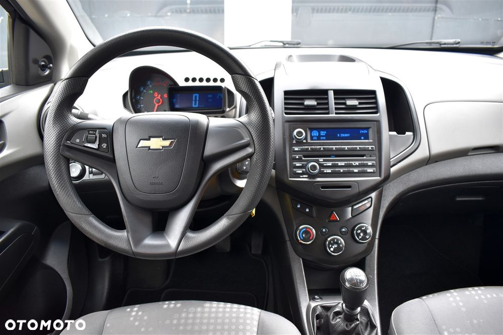 Chevrolet Aveo 1.2 LS - 30