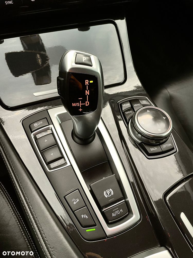 BMW Seria 5 520d xDrive Modern Line - 27