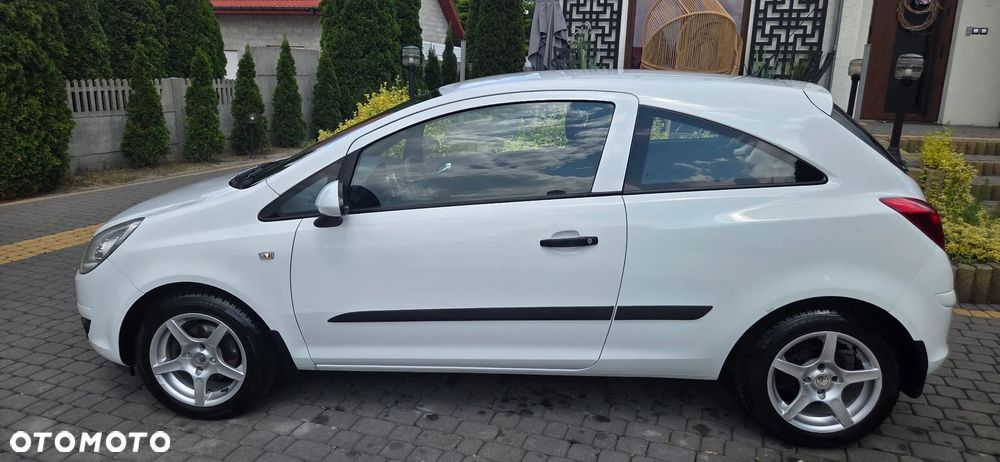 Opel Corsa 1.2 16V Enjoy - 18