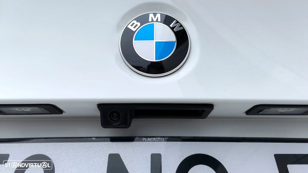 BMW 318 d Sport Line - 14