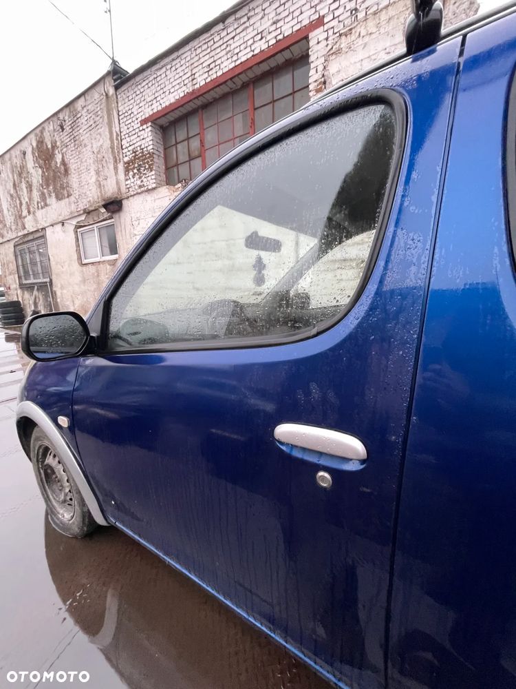 DRZWI PRZOD PRAWE LEWE 8M6 TOYOTA YARIS VERSO I LIFT - 3