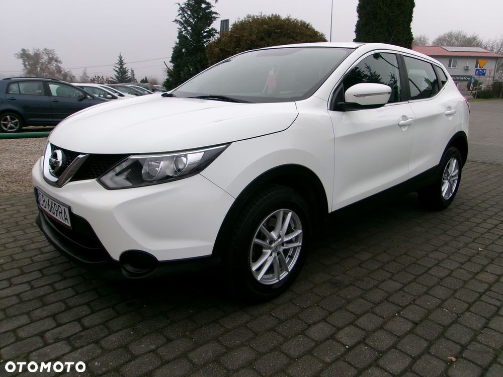 Nissan Qashqai - 1